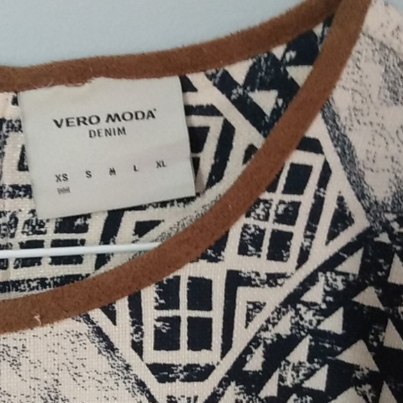 Blouse - Picture 3 of 4